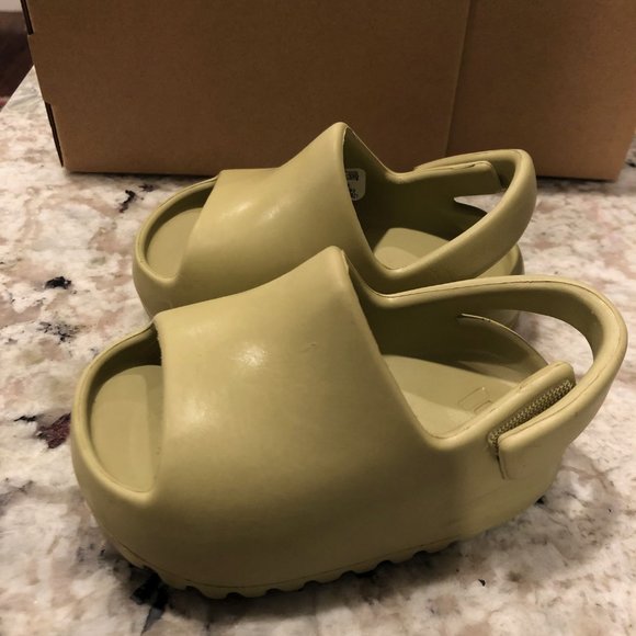 yeezy slide infant